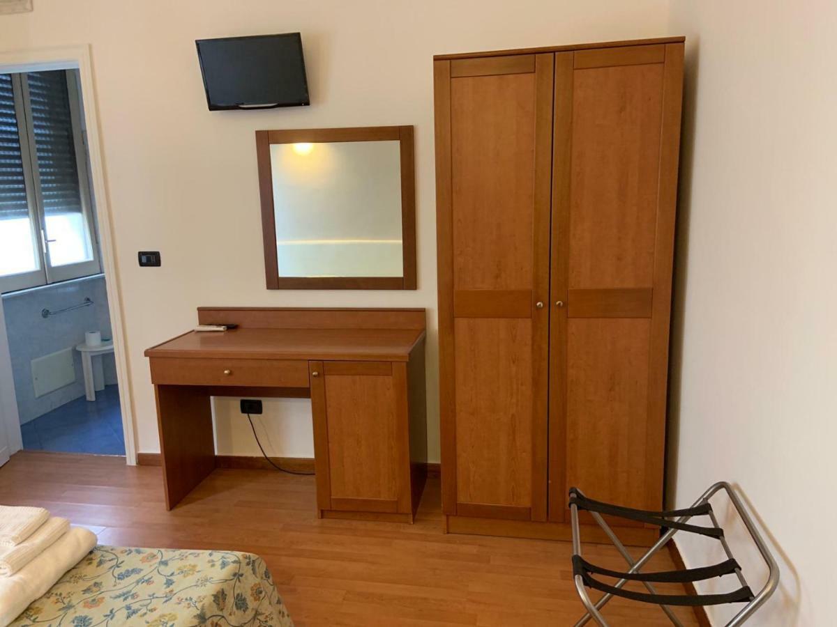 Hotel Lungomare Reggio di Calabria Exterior foto
